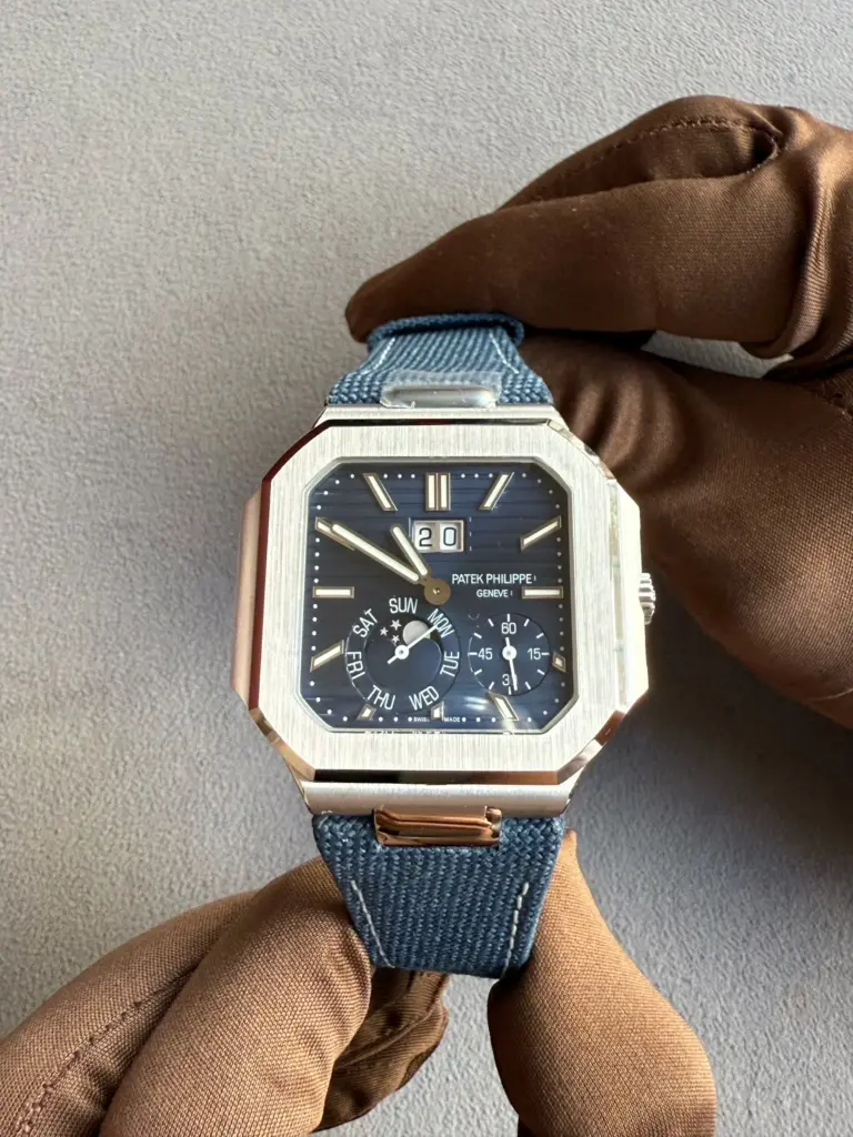 Patek Philippe Cubitus 5822P-001 Platinum Blue Dial Moon Phase(2024)